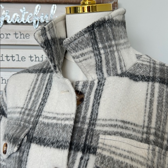 Long Faux Wool Shacket/Jacket Gray & Ivory/White Large Plaid Pattern Lined Large - Picture 5 of 12